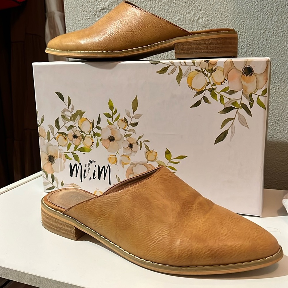 Mi.iM Leather Mules